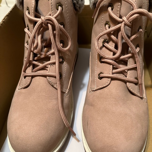 Thereabouts Little & Big Girls London Flat Heel Hiking Boots - Picture 8 of 9